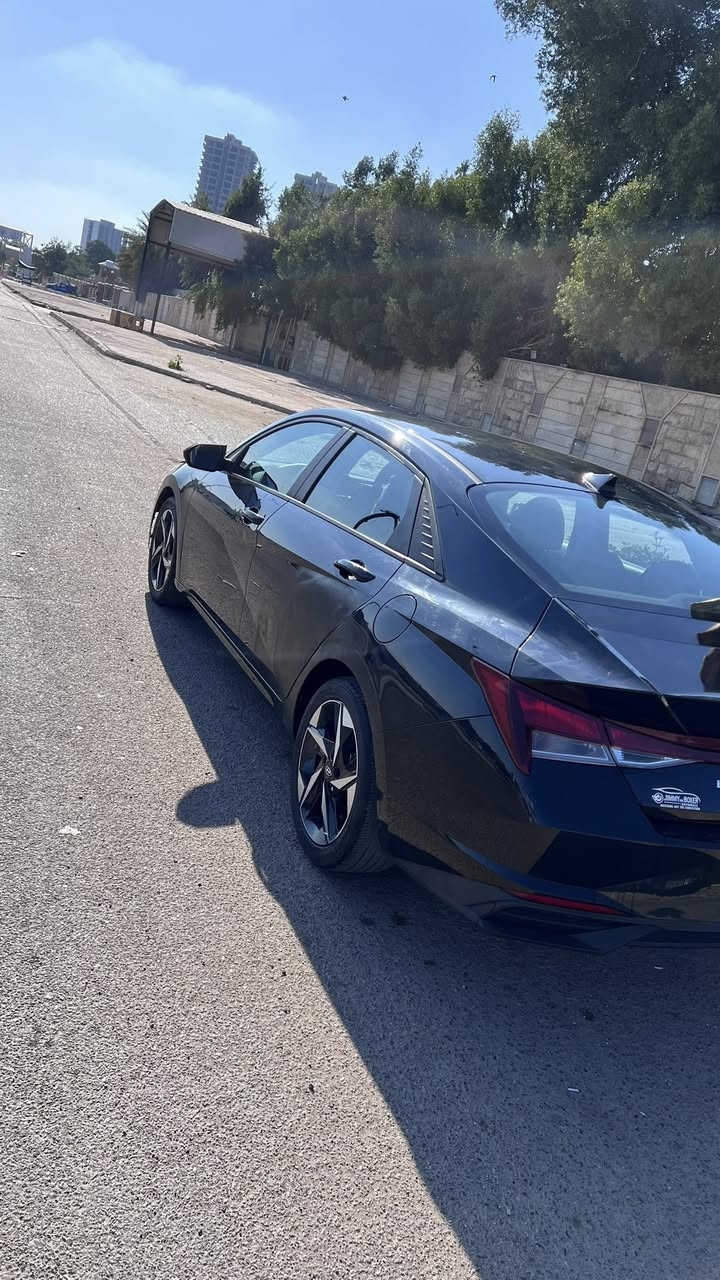 السلام عليكم
النترا 2023 وارد امريكي سياره فول جديده 
 دخول جديد ترقيم جديد 
بدون تبديل اي قطعه حادث بسيط 
مكينه 2000 دوش 
رقم الشاصي 5NPLS4AG6PH096384
رقم بغداد بااسمي تحويل مباشر 
السعر 157
للاستفسار 
***********
العنوان بغداد الدولعي
