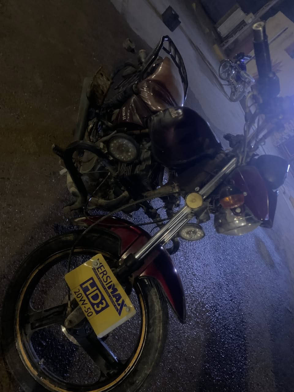 سلام عليكم دراجة للبيع نوع هيوشه
موديل 2015درجة كلهة شغالة من شاير و من كلهن شغاله وراق كاملة ٧ وراق 
عنوان ديالى شهربان لمطار مقابل لحديقة 
سعر 550وبيهة  مجال بصيط 
رقم ***********
