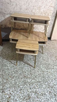 طاولة • ديكور منزلي