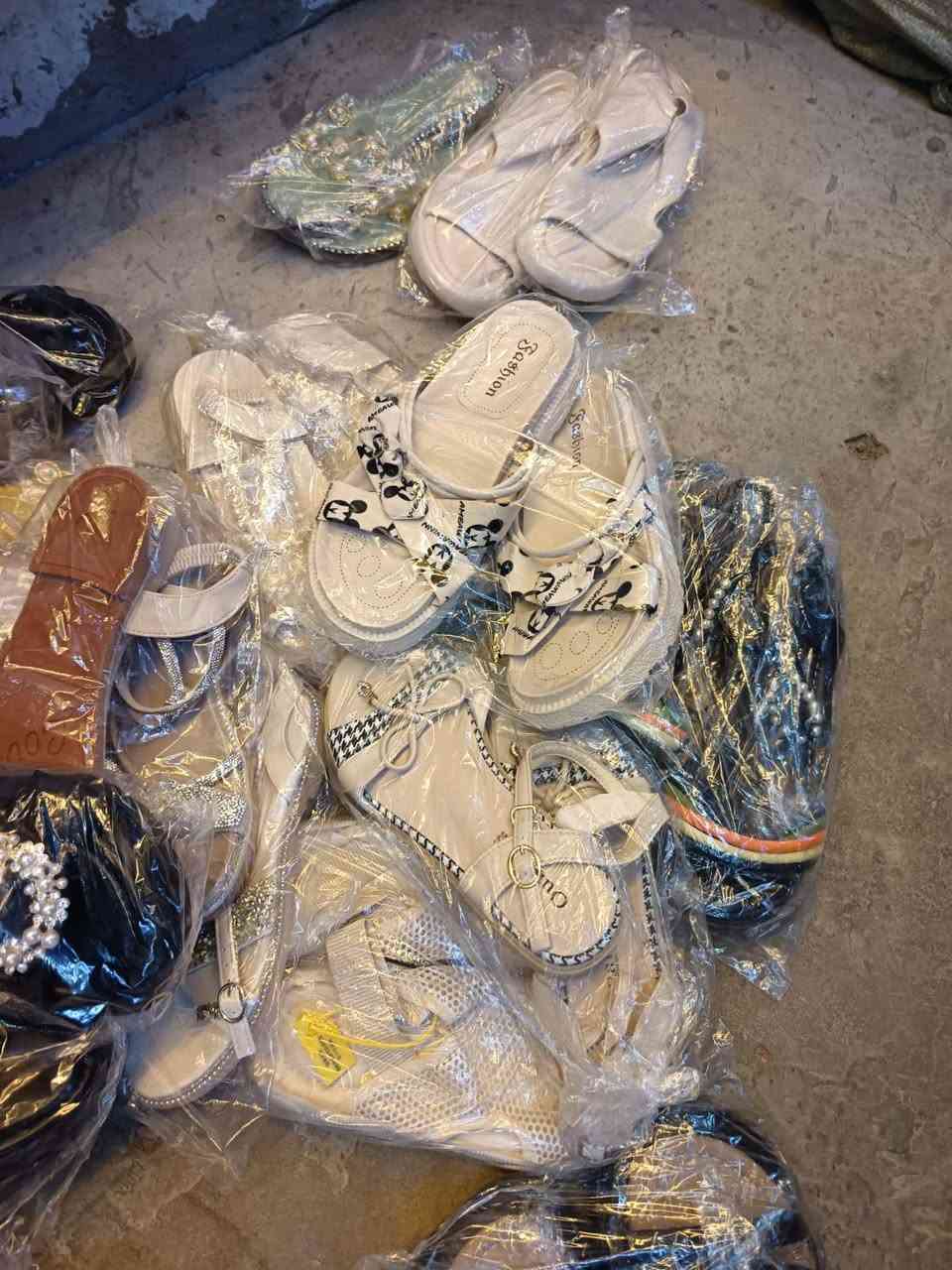 تم فتح بضاعه جديده 😍 
سلبر رجالي ولادي وبناتي 
شحاطه نسائي 
نضارات ماركه نسائي رجالي 
العنوان فلوجه حي الضباط شارع المستشفى مجاور دكتوره محاسن اسم المحل مجمع الأخوين للتبضع المنزلي متواجدين لساعه ١١ ليلا


**إذا كنت صاحب هذا الإعلان وتريد حذفه لأي سبب، رجاءا أرسل رسالة إلى الدعم الفني**