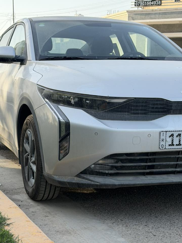 سلام عليكم
*********** 📞 

سعر ( 170 ورقة) 💵💸

~~~~~~~~~~~~~~~~~~~~~

اخوية اقرا تفاصيل قبل مااتخابر 

Kia k3 وكالة كيا الدولية العراق 

سيارة زيرو من الشركة للترقيم، مرقمة باسمي ومثبت لوحات 

.................................

محرك( ٤ ) سلندر تنفس طبيعي  

شاشات عدد ٢ 

ابل كار بلي 

كامرات خلفية 

حساسات امامي خلفي 

تحكمات ستيرن ومثبت سرعة 

مري كهرباء وشفت 

تبريد قطعتين 

منافذ شحن خلفي  

سيارة بتراب الشركة  
----------------------------
مهم ‼️ 
السيارة عليها ضمان خمس سنوات او ١٠٠ الف كيلو متر

وصيانه ثلاث سنوات او60 الف كيلو متر تبديل دهن وفلتر مجاناً كل ٥٠٠٠ كيلو متر
-------------------------------

مكان سيارة بغداد اليرموك قرب ساحة قحطان
