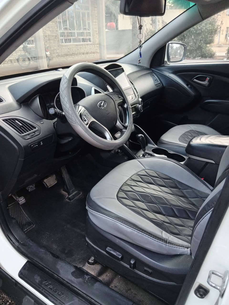 توسان موديل 2011 رقم بغداد بني رامه بصمه تشغيل وابصمه ابواب السعر 137 للتواصل رقم الهاتف ***********
