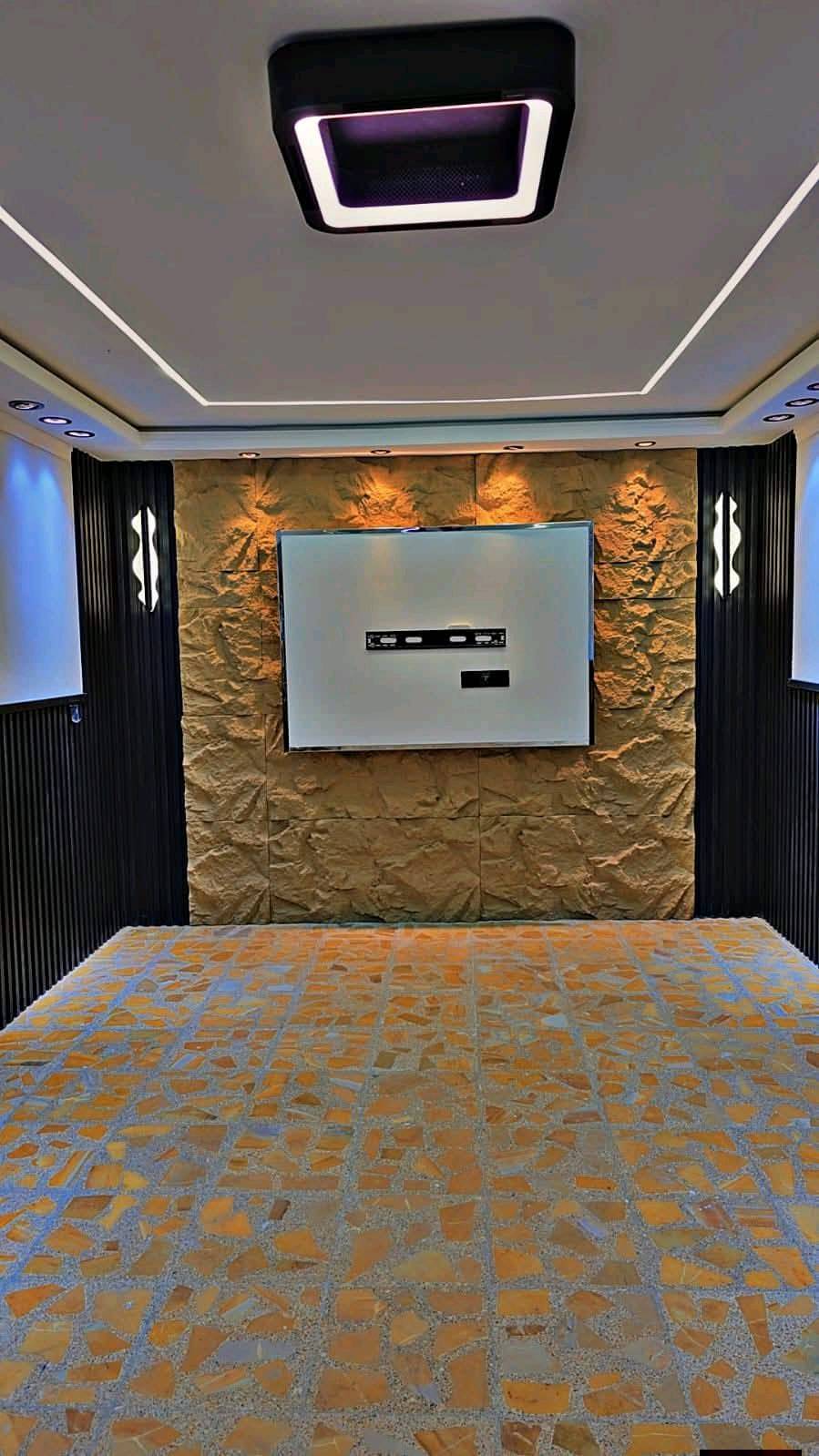 ✨ ديكورات داخلية ولمسات عصرية بأعلى جودة
🏠 جبس بورد | سقوف ثانوية | صبغ حديث
🪵 بديل الخشب | بديل الرخام | ضلع بلازما
🧱 شيبورد | بورديكس | واجهات حديثة
🍽️ تصميم وتنفيذ ديكورات مطاعم والمحلات وكافيهات
📐 شغل احترافي وأسعار مناسبة
📩 للحجز والاستفسار الاتصال على رقم الهاتف:
***********
