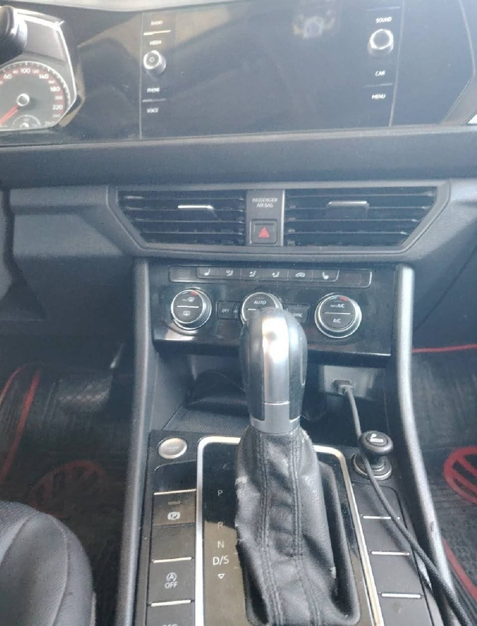 🚗 للبيع – فولكس واجن جيتا 2019 تيربو 💨
السيارة وارد أمريكي 🇺🇸، نظيفة ومواصفاتها معروفة من شركة فولكس واجن الألمانية 🔥
حادث بسيط ومبيّن أمامكم بكل وضوح ✅
المحرّك 1400 تيربو اقتصادي وقوي بنفس الوقت ⚙️
السعر 138 قابل للتفاوض ❤️
📍الموقع: الانبار  – الكرمه 
📞 ***********

***********
