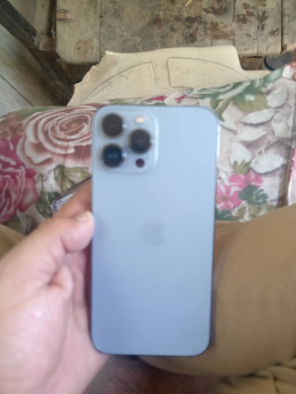 السلام عليكم ١٣ابرو ماكس مكسوره شاشته مرات يلمس وحده مكاني سوق الشيوخ السعر ٤٧٥
***********
