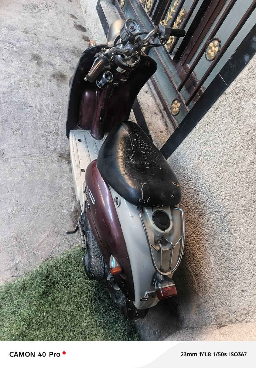 سلام عليكم دراجه عبد الحليم دراجه جديدة كهربات كلهة شغالة نكرة سلف وهندر محرك و كسل جديد الاستفسار عن رقم *********** مكاني بغداد حي الجهاد
