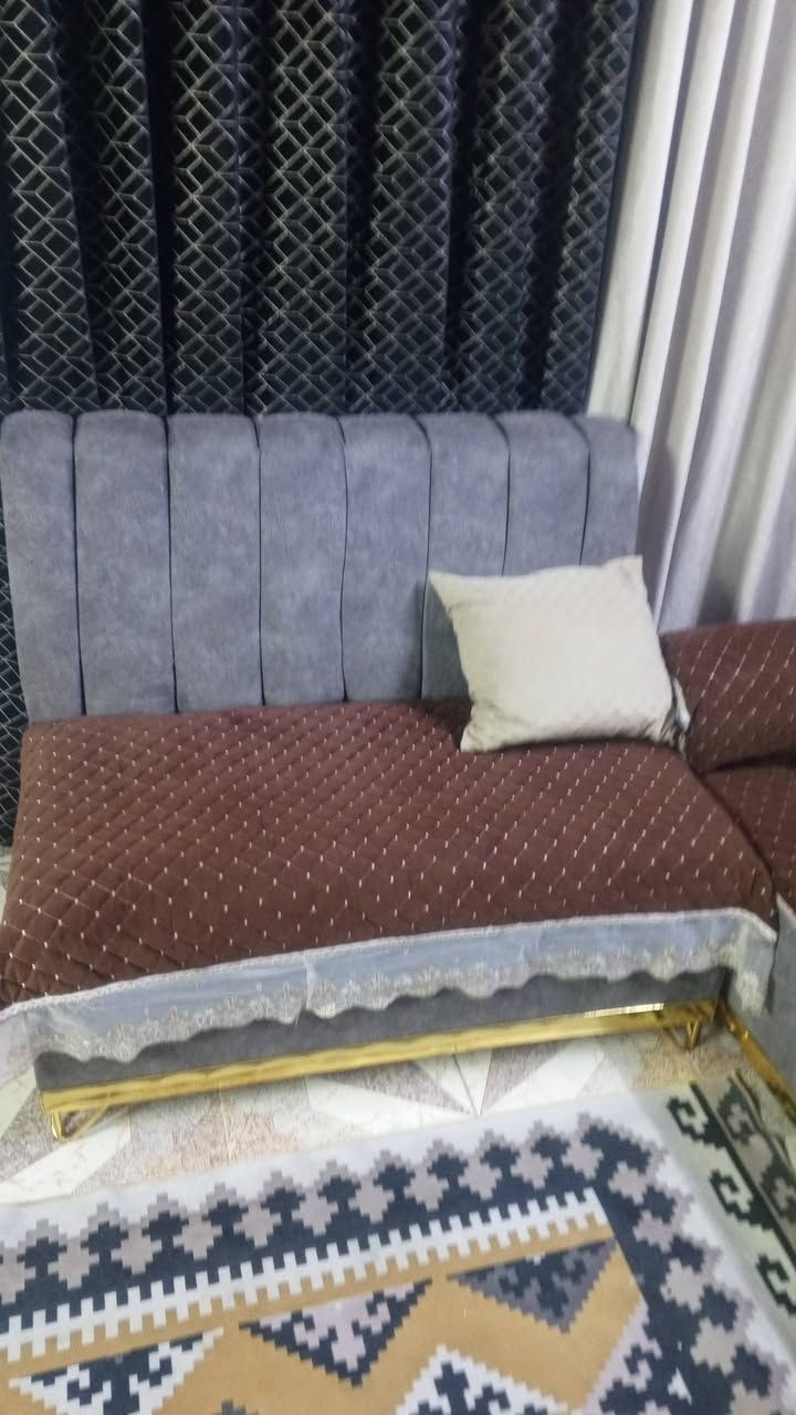 تخم 13 نفر للبيع سريع مستعجل 150الف موجود بهفلان
***********
