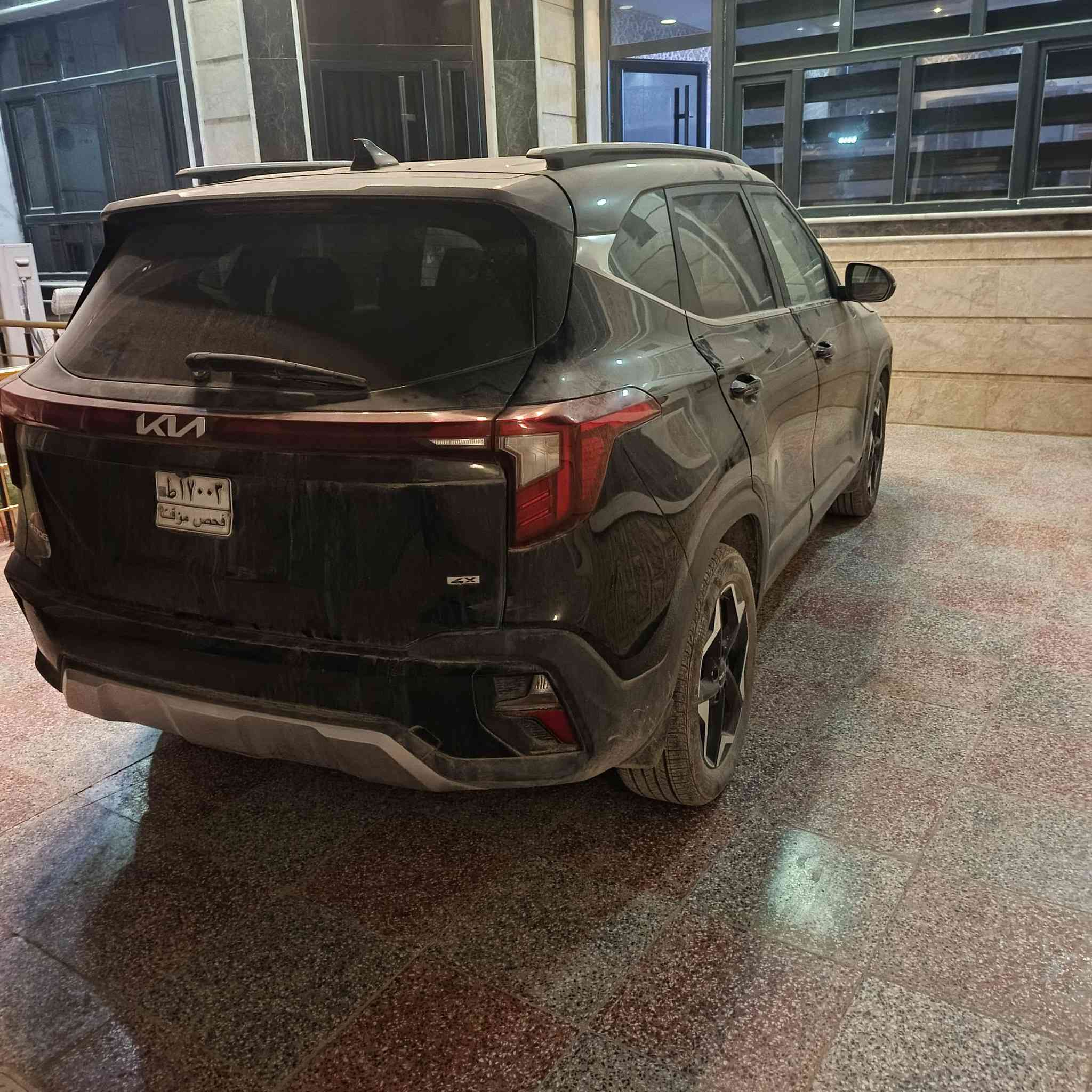 سلام عليكم لبيع كيه سيليتوز فول واحد على واحد راعيها ببغداد وما اندله مشتريها انا من المالك فوري بس رقم تلفونا مغلق اوراقه كلها موجوده *********** موديل 24 سياره حلوه وجديده  السعر ٨٨
  مكينه 2000مكان بابل حي العسكر شارع 80
