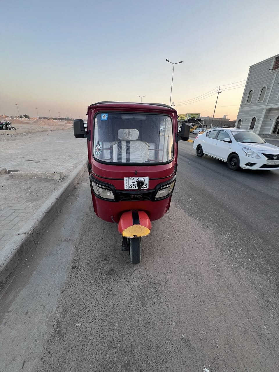 تكتك مديل 20رقم وسنويه  تكتك مجفته ما نقصها اي شي كبل لشارع سعر 5وبيها مجال
لمو شراي لا يتعب***********
