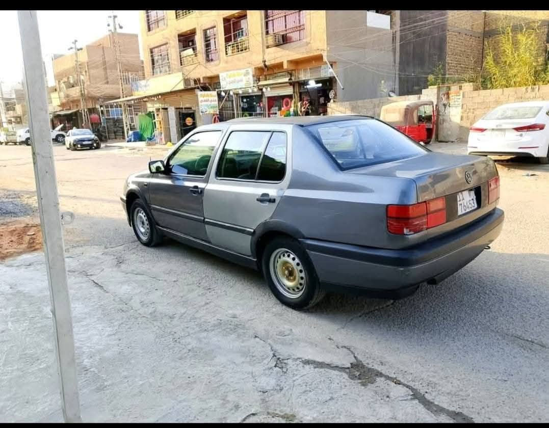 السلام عليكم عندي كولف فنتو موديل 92 رقم بغداد الدولي بسمي مكان السيارة ديالى بعقوبة السعر 35 ورقة او بيها مجال الشراي يتصل على الرقم ***********
