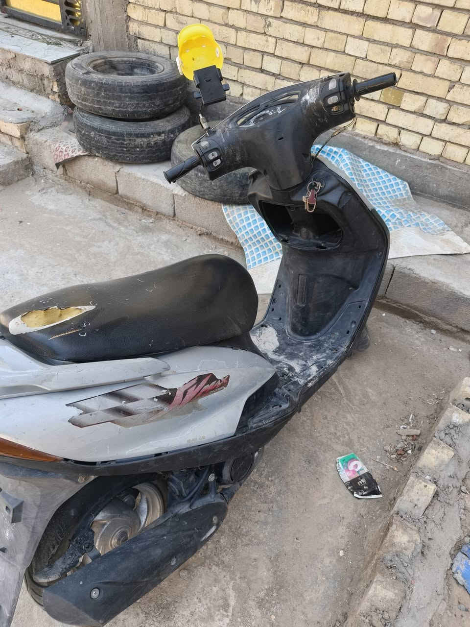 دراجه ماكس ١٤٠طلعت بيه لشغل وطفت تشتغل وتطفه مستحقه تجفيت بيع كوم حديد ب٨٠قفل قفل***********
