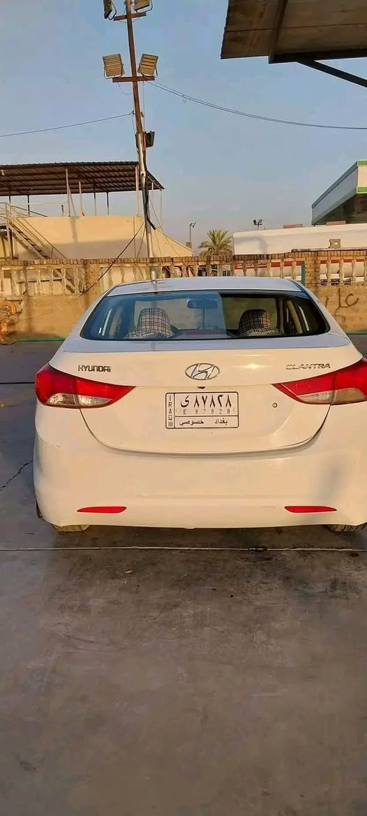 النترا موديل 2013 خليجي مكينه 1600مكفوله من الفتح جديده تبريد شغال حداديه كارتون ..السياره جاهزه مابي اي نقص .. تحويل مباشر السعر 110  مكان السياره بغداد جميله  الاتصال على الرقم ***********
