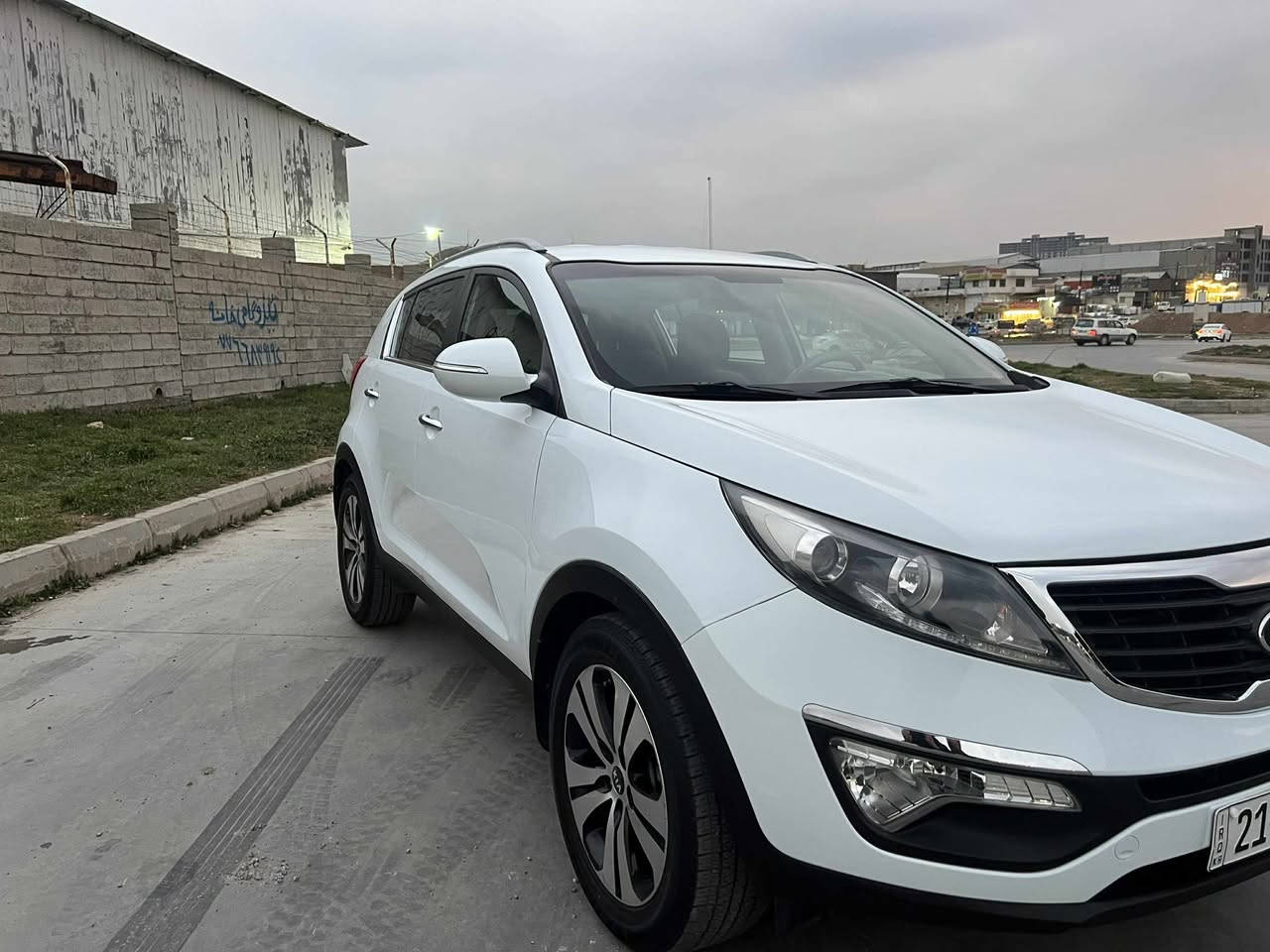 السلام وعليكم للبيع سبورتاج ٢٠١٤
خليجي
محرك2000مامفتوح
مواصفات مرايه شفط
يدات نيكل
حساس خلفي
كاميرا
ماشيه 92
سويجين
تخم تايرات جديده
السنويه لحد 30بأسمي
مكفوله كفاله عامه 
مكانها السليمانية للاستفسار فقط اتصال 
***********@
