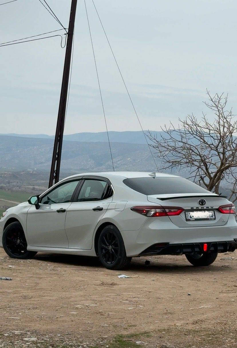 كامري موديل 2024
لون مميز دخاني 
موصفات LE 
 ماشي 45m 
فقط باب خلف السكن مبدل شركه 
هزا رقم جديد وباسمي شرط تحويل
وهاذا رقم الشاصي ضررها موضح 
4T1C11AK1RU198542
سعر 222 وبيها مجال 
***********
السيارة موجوده ب قضاء الشيخان
