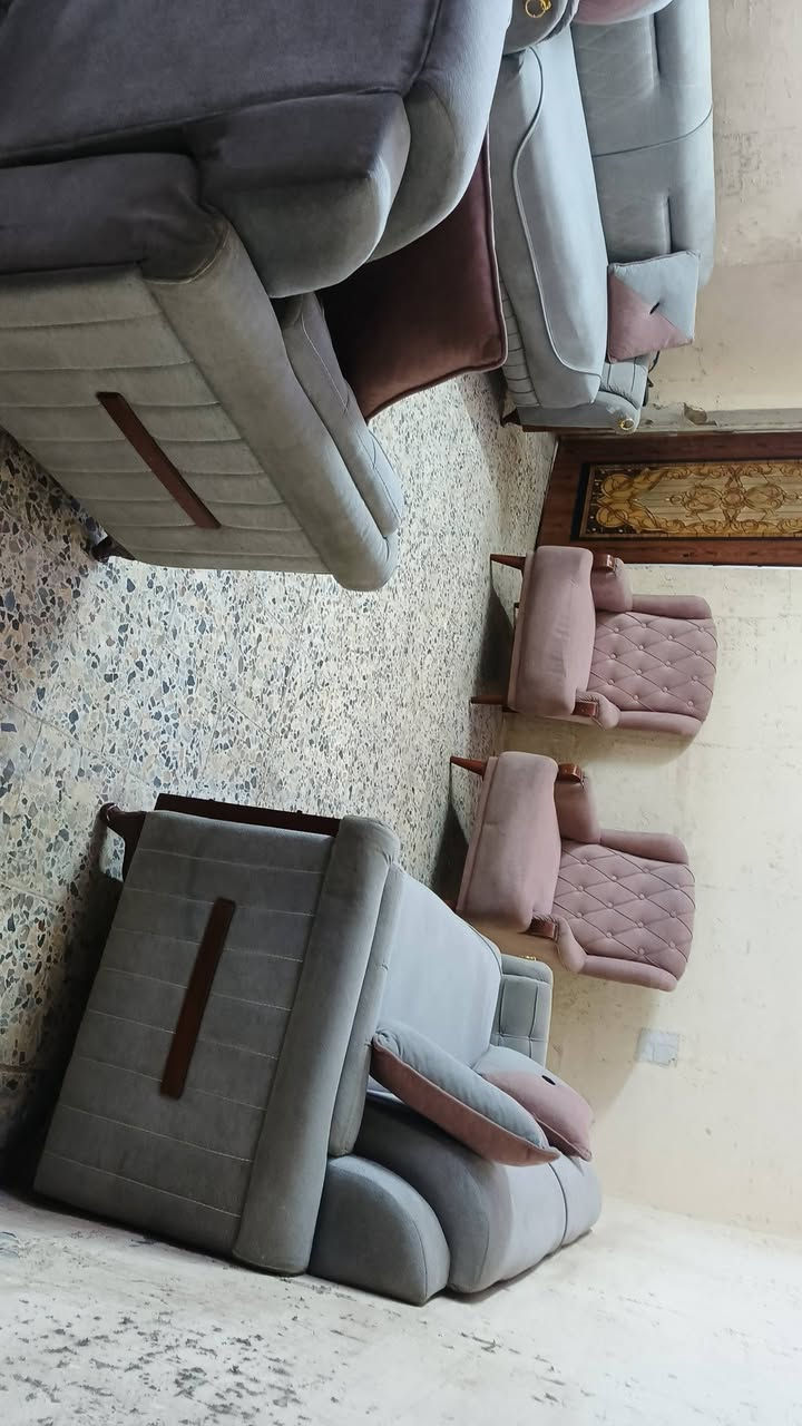 تخم 10 مقاعد تركي سفنج طبي سبرنك نضيف جدا اخو جديد سعر 400 بي مجال مكان بياع كو توصل بكروه يوجد توصل يوجد وتساب***********
