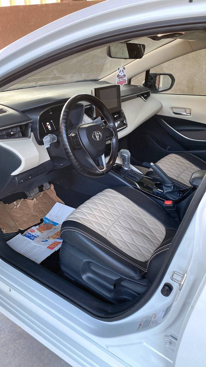 السلام عليكم 

 تويوتا كورلا2023 خليجي
رقم اربيل بسمي شرط التحويل 
ضمان تويوتا العراق (SAS ساز ) 🟥
حجم المحرك 1800 
ماشية 71 الف كيلو
نوع الوقود بانزين
دخول ذكي بصمة 
شاشة ديجيتل  
تبريد قطعتين 
ويل كب حجم الاطارات 16 
حساسات امامي خلفي 
لايتات زنون منظومة جديدة 
كشاف لايت لد 
مرآة قابلة للطي 
وضعيات قيادة نورمل و سبورت 
مرآة داخلية عاكسة

السعر المعروض 178 وبيه مجال بسيط

رقم الهاتف : ***********
