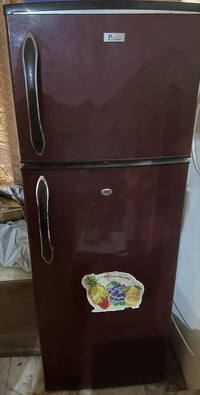 4 قنفات تركيا بيه مخزن السعر 350 وبي مجال ثلاجه سعره 70 07729333868