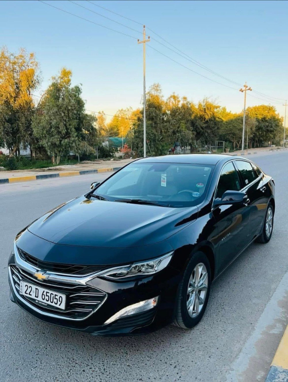 
السلام عليكم 
ماليبو 2019 برمير للبيع  وارد كوري 

السيارة بدون ايرباك و بدون دواخل بيها الباب الخلفي تعديل بارد فقط + هلال الجاملغ بي شبر 

مواصفات البرمير معروفة: 

بصمة 
شاحن لاسلكي 
شاشة ايباد 
عداد دجتال 
لايت لد امامي و خلفي 
لايت امام 3 عدسات 
كشنات جلد + كهرباء 
الكشنات الامامية تدفئة + تبريد  
الكشنات الخلفية تدفئة  
ستيرن هيتر 
حساس امامي خلفي 360 
اوتو ستوب 
اوتو بارك 
نظام المحافظة على المسار 
نقطة عمياء 
مثبت سرعة تفاعلي 
تبريد قطعتين…..

سعر السيارة: 138 وبيها مجال 
مكان السيارة: بغداد 
***********