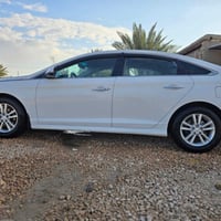 مكلف بالنشر سوناتا موديل ١٩خليجي 2400 فول مواصفات عدا الفتحه سياره قبق...