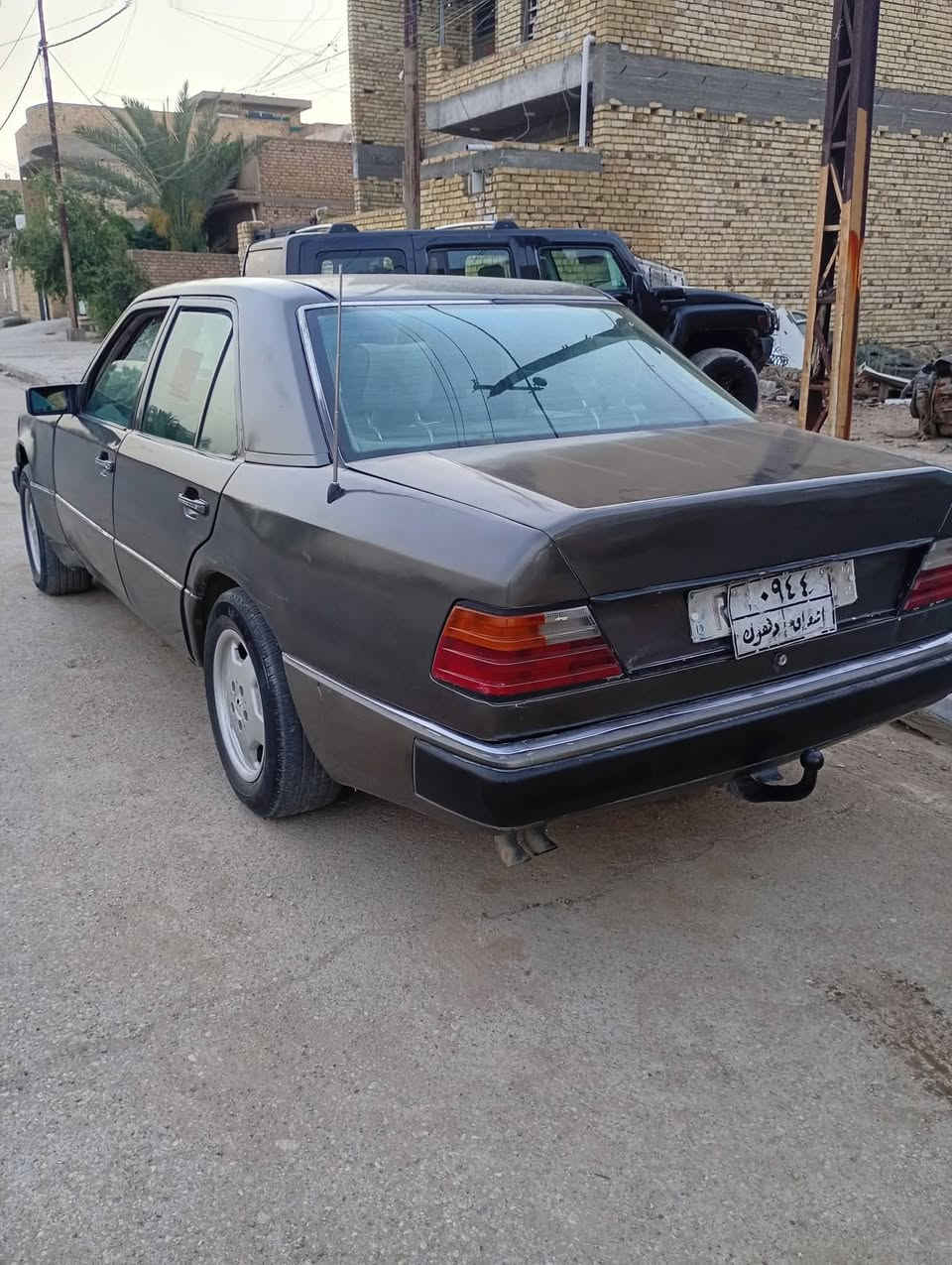 السلام عليكم للبيع مرسيدس دب 1989
مكينه ففتي 3000 مكينه كير كهربائيات شغاله حداديه 70% مصبوغه جمالي  تجي دكلب وشوف وبخدمتك سياره مال عمل تعمل وتسير رقم دهوك راعيه باربيل تحويل مباشر السعر جدا مناسب  اي شي تريد تفاصيل اكثر اتصل وبخدمتك ***********.    ***********
