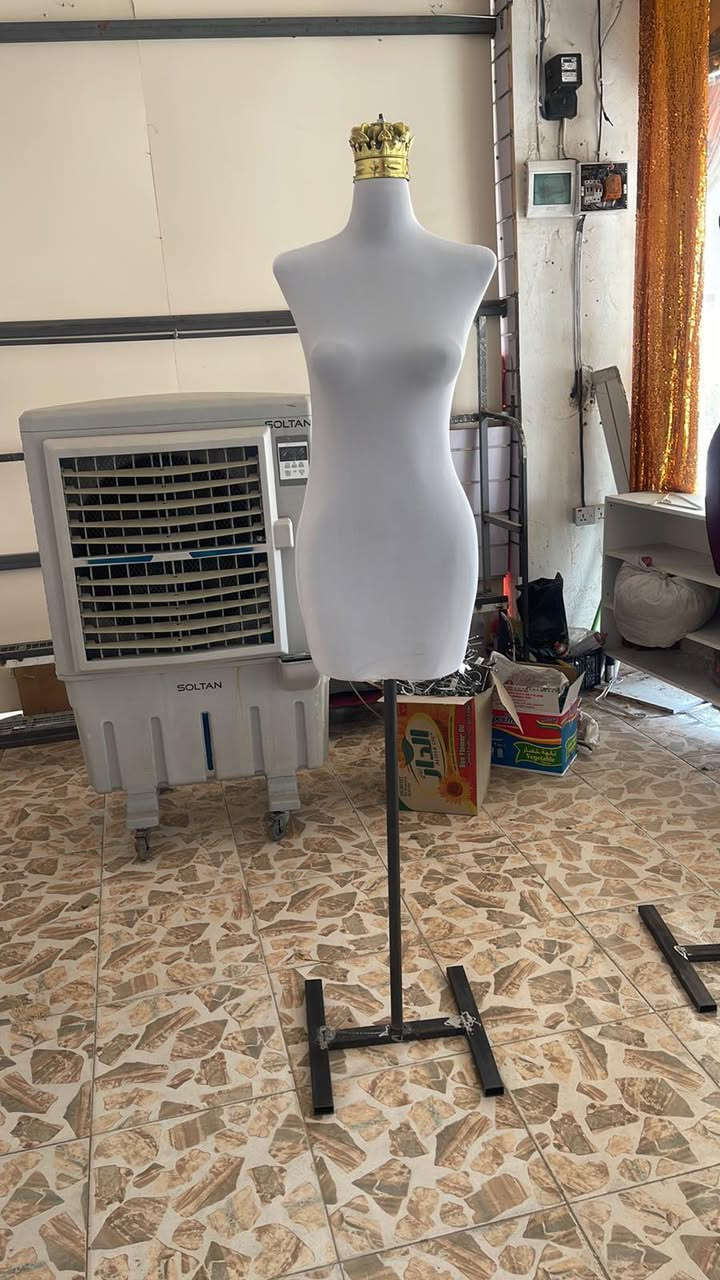 بوكى تازه ى  بلاستيك بؤفروشتن سئ قياسمان هه يه ٣٨و٤٠و٤٢بؤنرخ نامه بنيره يان واتساب و فايبه ر ***********نامه بنيرن شوينمان ده ربه نديخانه كه ياندنمان هه يه
