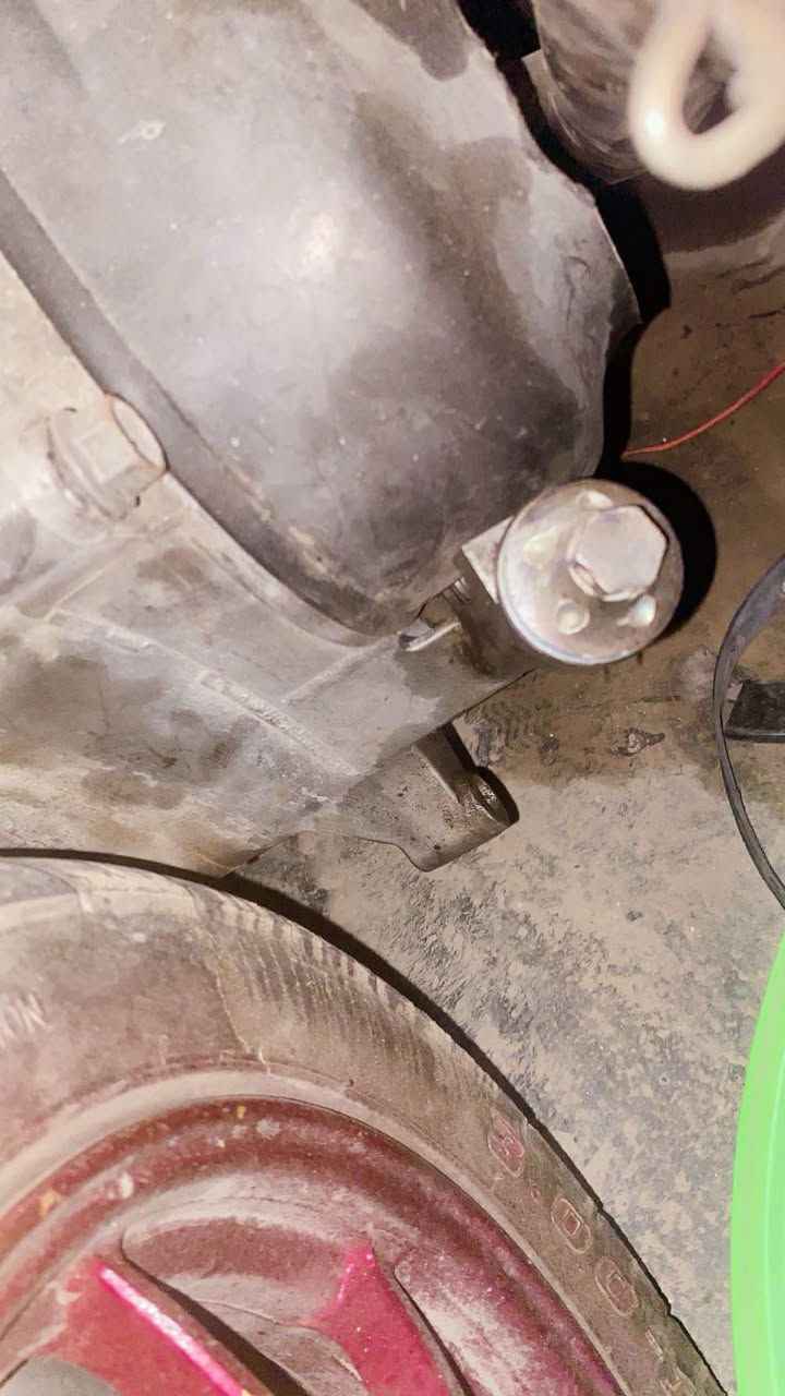 سلام عليكم
مكينه ماكس عدله 63 سم مو مكينه هاون الله ويكيلك
روله 600 جيسو 
بوشه ليموسي63
كور اربع ولفات بصمه حجرته 63 66 كام شفت وجواكيج ولفات جيسو 
فلاوين وملف ضربت نار طويه 
قطره مختلفه 
فراك انسي واي كرزي 
صدر خلفي ار جي اس 
صالنصه بوري عدل قطعتين مختلفه عله آخر حبايه 
كابريتر قفاز32
كلجات رياضي 
سلف دي واي أصلي يشغل لحد 66 
اويل بم رياضي 
اكسل رياضي حجمه يمكن 17
شيال رياضي 
قمجي مال كابريتر 
بارد تقويه
عنواني بغداد طالبه توصيل اكو 
رقمي ٠٧٧٧ ٦٩٩ ٥٣٥٧
