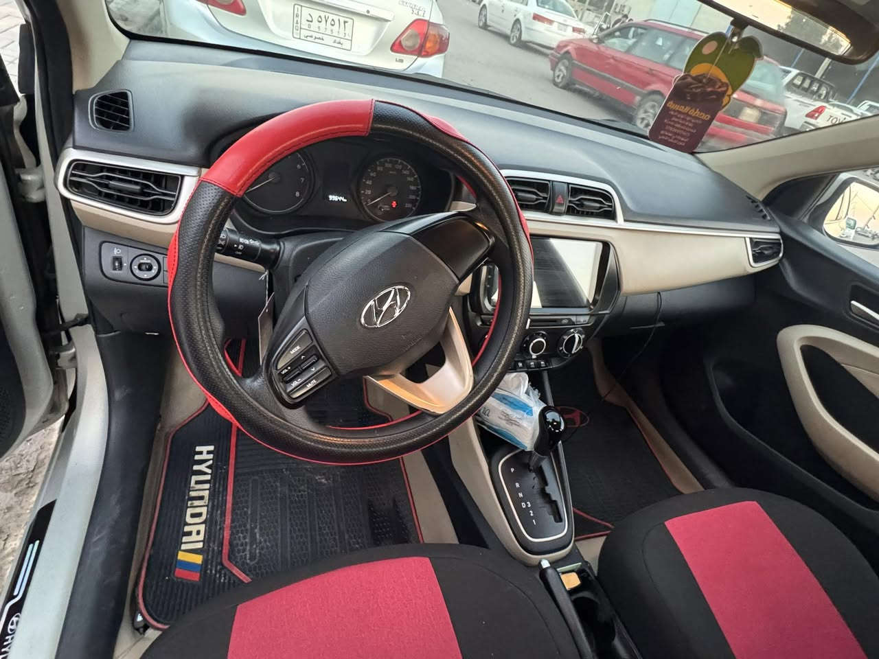 السلام عليكم ورحمة الله
هونداي رينا موديل ٢٠٢٠
السياره مكفوله من الصبغ عدا بارد بالجاملغ
رقم بغداد جديد
كير مكينه وصدر جديد
السعر ١٠٧ وبيها مجال للشراي
للاستفسار الاتصال ع الرقم ***********
