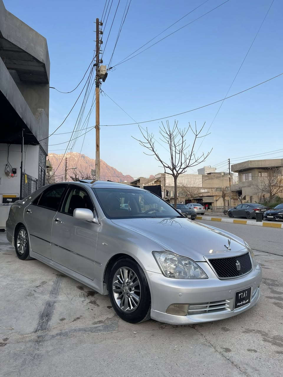 سەرتا بە ناوی خوای گەورە
شاهینە 2005 بڕاوە بڕاوە

182گێڕو مەکینە گەورەی بێدوکەڵ
سڵاید
کامل حاسە
ناو ڕەش
٤ تایەو ویلی نەوتی لۆکی لە ژێرە
تەبریدی ساردو گەرمە مەزبوتە بریکە بە سەراوە
جامی دواو پێشەی هەڵگیراوە بەس یەک دەبلی دواوەی ئەوی. سعر 53گەڵاو مەجال
لە پیرەمەگروونم
ژ.م ***********
