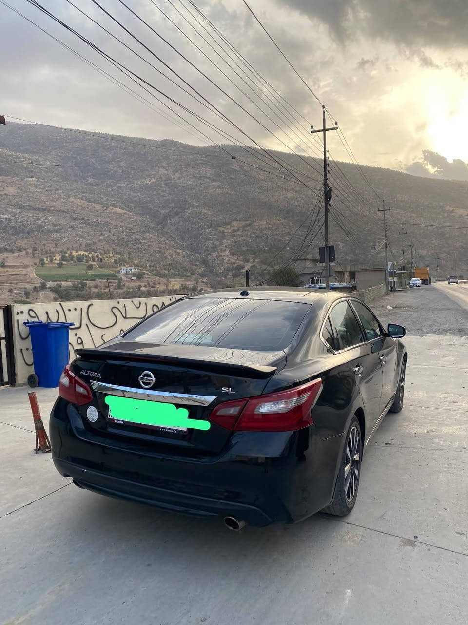 نیسان ئالتیما 2018 sl رەشی قەتران 
فرۆشتنی خێرا 
جەمپی پێشی هەیە دوو پارچە سبوغ (بۆنیت و چاملغ) و 4 ساردەکوت   ئێرباگ  تەنها سوکان سیستم 

گێڕومەکینە بەشەرت 
 فول مواسەفاتی بێ سلاید
کوشین هیتەر و سوکان هیتەر
تەحدید سرعە و حەساس
دەبرید مەرکەزی
بەسمەو شغال
ویل کرۆم
دژە خلیسک
کوشین کارەبای و سوکان ڤۆلیۆم
سەماعە بۆس
89hazar mile roshtwa 

*********** أربيل, العراق
