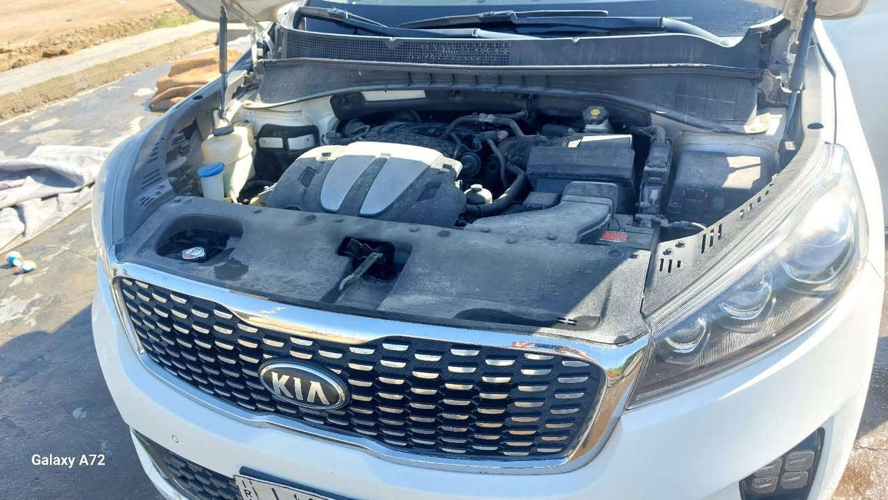 سورنتو للبيع مكفوله
ماشيه 107
6 سلندر 
7 راكب 
فول عدا القماره حديد ومو دفع رباعي 
السياره فول نضافه 
رقم الهاتف ***********
