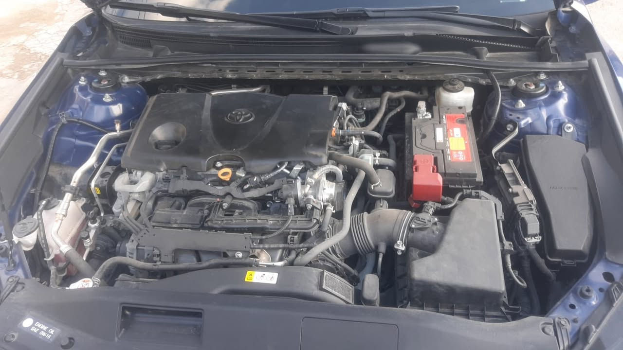 سلام عليكم 
خوان 
كامري 
23بانزين 
فول مواصفات عدة السلايت 
باب سيايق بي كلير فقط بدون حادث كلير امريكي 
رقم بغداد بسمي ماشية92
سعره 215 وبيه مجال حك الجية 
والحادث كما موضح بالصور
العنوان/بغداد/الشعب/حي اور
رقم الهاتف ***********
