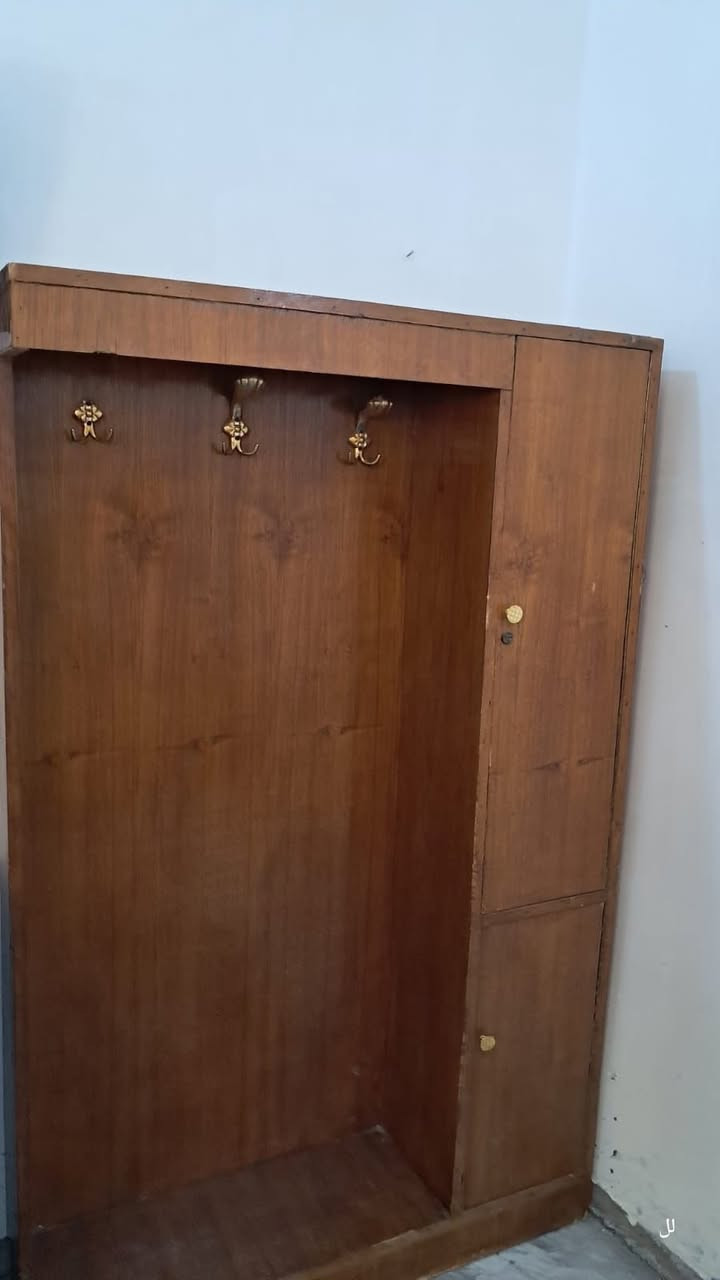 ‏مثل ما موضح يمكم للبيع من عدا الدواشك بسعر مناسب فقط  120 وبها مجال شي قليل  الاستفسار الاتصال على الرقم ***********
