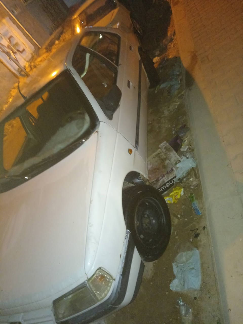 السلام عليكم بيجو ٤٠٥.للبيع سياره مكفوله كفاله عامه تبريد ثلج بسمي موديل 2009 سياره حلوه بس الثاني مايجي سعر 22 هاذه رقمي *********** مامتواجد على الفيس
