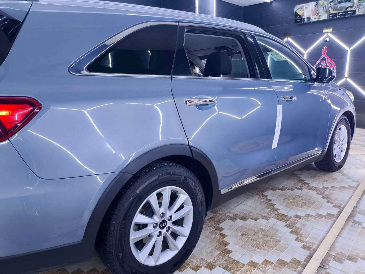 سورنتو 2020 وارد امريكي سبعه راكب  V6 سته سلندر رقم بغداد #بأسمي
⭐ حادثه جاملغ وبنيد بدون دواخل ⭐ 
مواصفاته.....
📌مكينه سته سلندر V6-سبعه راكب-داخل صاج-كشاف امامي-لد نهاري ليلي-يدات ستيل-شاشه كبيره-كامرا دواره-ثلاث انظمة قياده-اشاره بالمري-ويل كب-شباج ستيل قطعتين-مانع انزلاق

⭐السعر 192 ورقه⭐ بيع او مراوس بسياره 

مكاني_حله_شارع 80_رقمي *********** حلة, بابل
