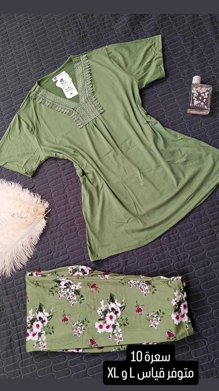 تراك نسائي فانيلة زبدة يجنن 😍
سعر القطعة 10 
متوفر توصيل 3 لكل المحافضات ❤


**إذا كنت صاحب هذا الإعلان وتريد حذفه لأي سبب، رجاءا أرسل رسالة إلى الدعم الفني**