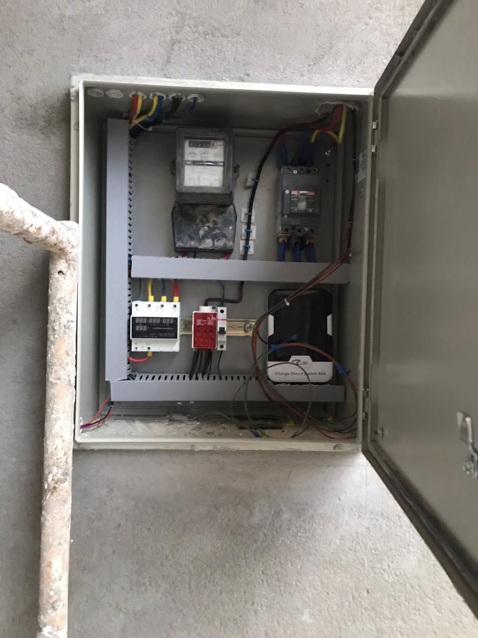 كهرباي متفرغ

شغل بيوت بوري و زيمز 

كشف العطال و شورت

تبديل لدات و شد براكيتات 

نصب بورد وصيانه

كافت العمال كهربايه 

***********
