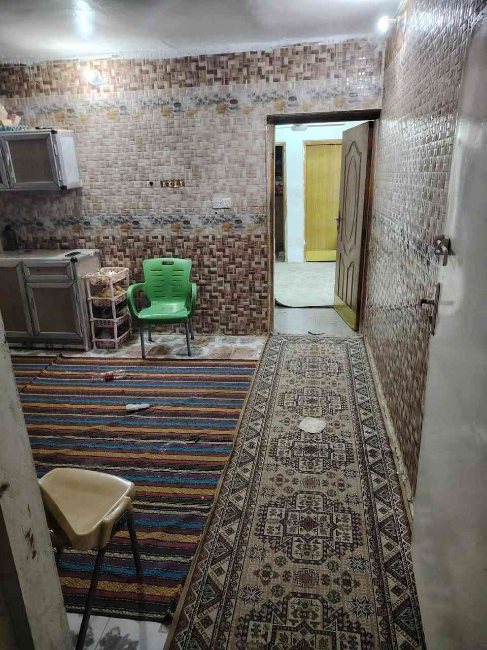 دار سكن للبيع 
العنوان : الديوانية حي الحضاره 
قرب مدرسة العبير
على شارع رئيسي بعرض 20 متر 
يقع على ساحة
 المساحة : 200 م الواجهه 10 م والنزال 20م 

يتكون من طابقين عكاده 

غرفة نوم عدد 4
صالة عدد2
أستقبال +مطبخ 
+مجمع صحي 
گراج سيارة+حديقة

مراجعة مكتب مهدي العتابي للعقار   
ديوانية الجزائر مقابل فندق برج الامراء
للاستفسار       
*********** مهدي العتابي 
*********** حيدر الفتلاوي
***********
