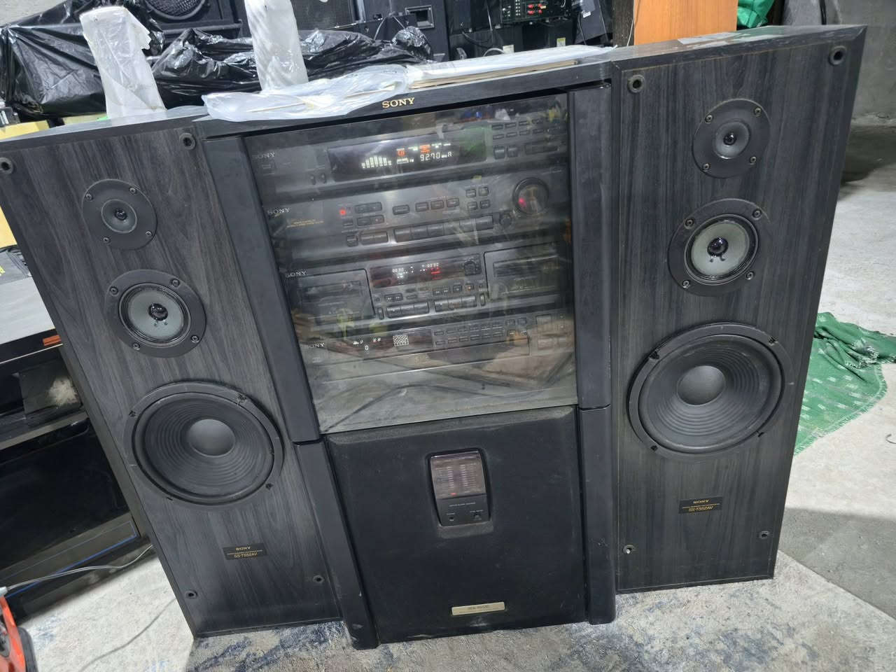 سستم. مضخم صوت ماركة سوني. جهاز. مختلف. باله استرالي. سستم. متكامل. شغال مكاني. سماوه ***********
