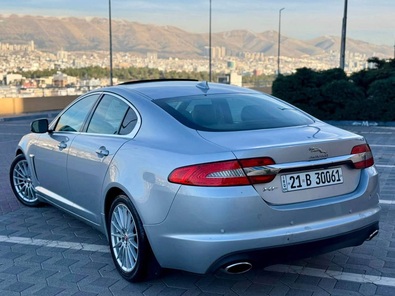 ‏Jaguar xf  2015  ٤ سلندر اقتصادي 

سعرمناسب حيل مناسب ١١٣ مجال

فول فول موصفات 
سلايد
مرايه رادار
امامي خلفي حاسه
شاشه كاميرا
تبريد مركزي
كشن جلد 
كشن هيتر
كشن كاربا
كشن خزن
بريك بصمه
٤ ابواب بصمه
گير ماوس
لايتات عدصه زينون بيلادي

گير محرك بشرت ١٠٠/١٠٠
تبريد تاقم صدر بشرت ١٠٠/١٠٠
صبغ قطعتين صبغ بدون دواغل بدون ارباك بشرت فحص
سنوي رقم جديد حتي ٢٠٢٨ بي اسمي تحويل بشرت

سعر ١١٣ ورقه مجال 

***********
***********

*******************************************
‏Jaguar xf  2015 

فول فول مواسفات
٤ بستون مرغوب
سلايد
رادارى ئاوينە
بيش و دوا حاسه
شاشه و كاميرا
ته بريدى مه ركه زى
كوشن جلدو هيتر
كوشن خزن و كاره با
بريك به صمه
به صمه ى ده ركا
گير ماوس
لايت ليدو زينون بيلادى
گيرو مه كينه و ته بريد تاقم بيشى به شه رت بى نوقسانيه به شه رتى فه حص
دوو بارجه ى بو ياغه بى ناوكرتن بى ارباك به شه رتى سونه ر 
سه نه وى ره قه مى تازه يه تا ٢٠٢٨ به ناو خومه وه يه ته حويل به شه رت 

سعرى ١١٣ معامه له

***********
*********** السليمانية, العراق
