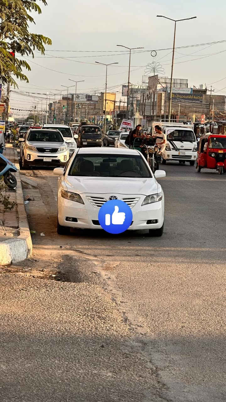 السلام عليكم 
كامري للبيع 2009 وارد امريكي LE ✅
السياره بيها باب السائق مبدل والجاملغ الخلفي صبغ والباب الخلفي صبغ
السياره خير من الله كير ومحرك صندوق جدد 
رقم الهاتف ***********
مكاني السياره كربلاء
رقم السياره بغداد  
السعر 95 وبي مجال للجاد والشراي
