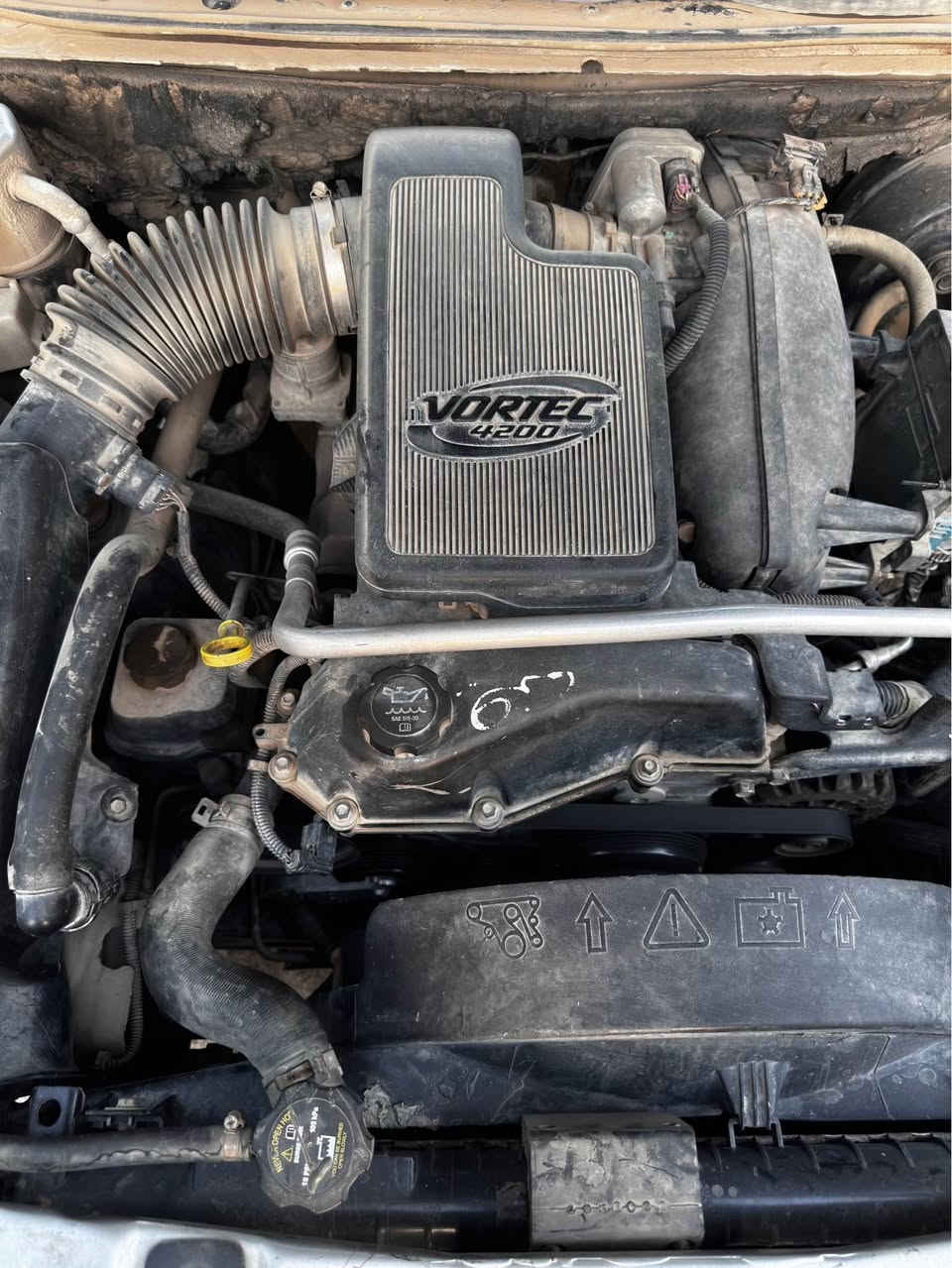 السلام عليكم البيع فقط 2007 بلايزر v6 4.2

ترايل بلايزر LTZ 2007 وارد
خليجي
محرك V6 4.2 بلدي خير من الله
كير بلدي على فحص
عزم السيارة كلش حلو
السياره استيراد خاص
السياره بلديه بدون صبغ عدا
باب السايق مصبوغ اثر شخوط
و السنار موجود بالصور و الي
حاب يعيد السنار يدل باتري
جديد كشنات جلد بلد خزن و
تدفئه تحكمات ستيرن دبل
سويج حساسيات خلفيه
كشنات خزن مموري ليديات
زنون تايرات جديده شاشه
سلد روف مواصفات LTZ

مكان السياره بغداد الدوره ابو
طياره

سعر السياره 135 و بي مجال
السياره نظيفه

*********** بغداد, العراق
