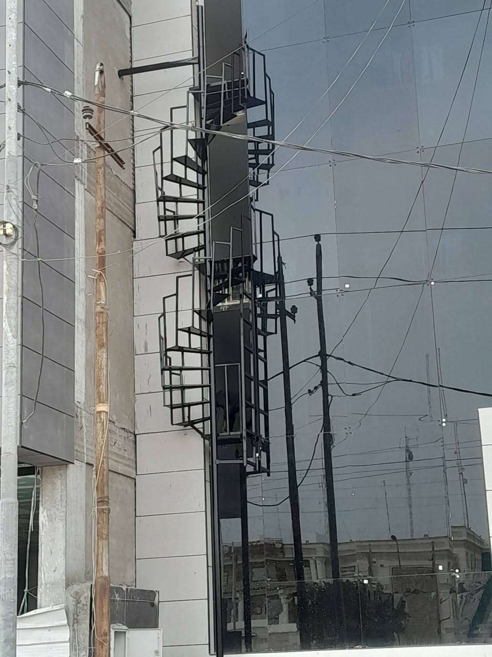 عمل كافه الحداده  واجهيات
 درج طوارئ شعندك نشتغل
 بأداره عباس ابو امير السوداني
 شغل درجه اوله  
شعندك حداده بخدمتك
للأستفسار (***********)
