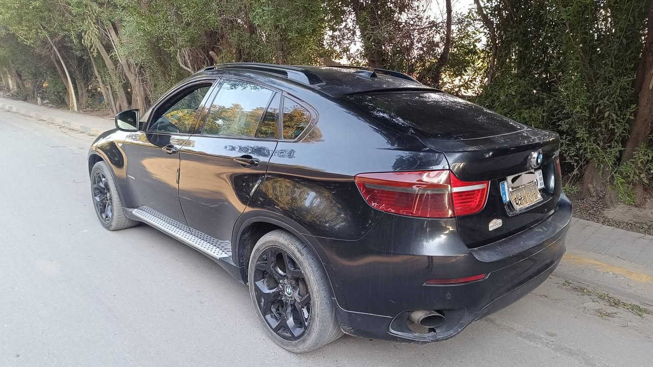 بي ام X6 مديل 2008 رقم دهوك الماني 
 فول مواصفات 1/1 فتحه .. بصمه 
كشنات جلد كهرباء ..شاشه لمس
تحكم استيرن جهتين 
محرك كاز سياره ديزل اترايه كلش حلو
السعر 115ورقه بيع أو مراوس حسب القناعه 
 استفسار أكثر اتصال على الرقم ***********
