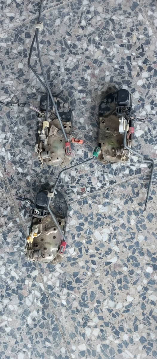 سلام عليكم جميعأ مجمع الشمري يوفر لكم جميع قطع غيار تاهو و يوكن و جمسي التواصل عبر الرقم ***********
