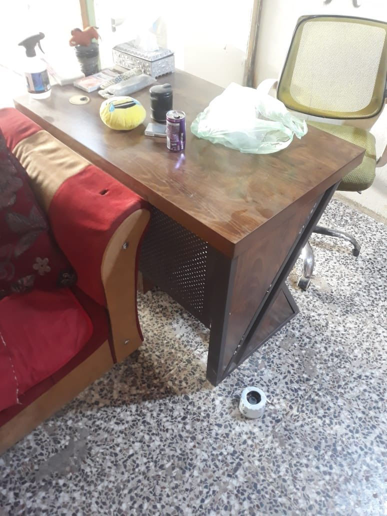 السلام عليكم مولدات ثنين شغالات للبيع اصليات تايگرسعرهن 150ثنينهن ميز مكتب ممستخدم جديد اشتريته قبل 5ايام 135رجليه حديد زائد مجراته 100قفل ومنضومه كامرات هي والديفي ار كاملات 200الف قبل 5ايام شادهن واوفيس حديد وجام قيم واخذ مكان بابل بسبب تصفيه الكراج ***********
