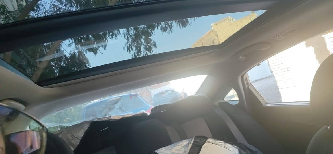 سوناتا ٢٠١٥ وارد امريكي
كامل المواصفات
فتحتة سقف بانوراما
مقاعد تدفئة وتبريد
محرك ٤ سلندر حجم ٢٤٠٠
السيارة ماشية ١٧٠ ألف كم
بيها صبغ ٣ قطع 
السيارة بأسم صاحبها الحالي
السعر ١١ ألف وبيها مجال
مكان السيارة بغداد / شارع حيفا
لمعرفة التفاصيل الاتصال على رقم صاحب السيارة
***********
