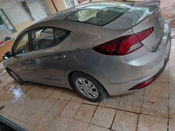 السلام عليكم
الانتره 
موديل 2020
محرك كير شرط
طخم وتايات جديد
سياره وضع شركه
سنويتها 2026
رقم دولي مصطره
كابون بانزين ماستر
شرط تحول 
السعر 135 غفل
ضررها جاملغ امامي بدون دواخل / ***********
