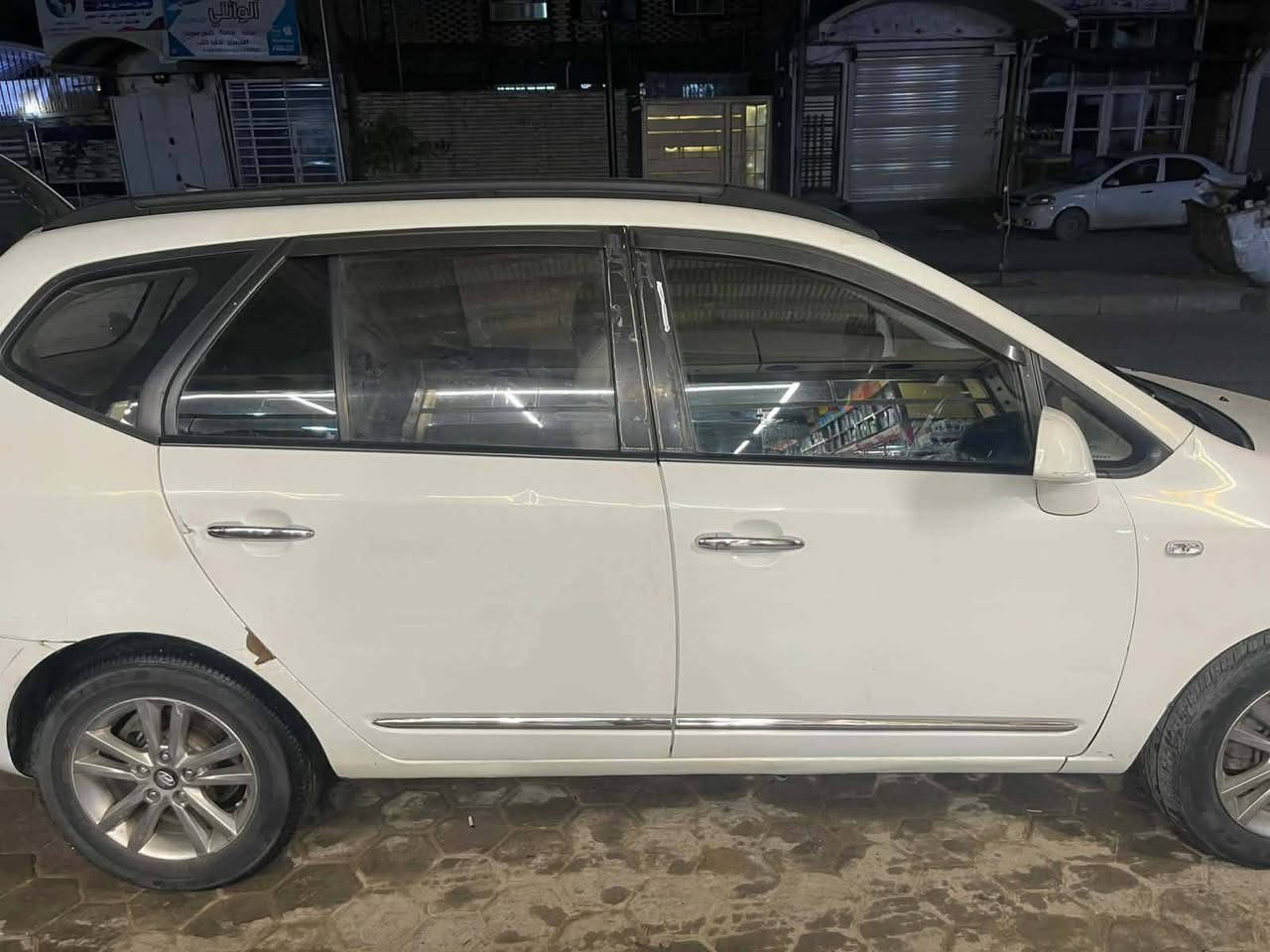 كيه كارنز 2012 ادوات ادوات ادوات السياره جديده غاز اصل  مكينه كير تبريد حداديه متومه شمالي شرط حاسبه
السياره جديده مال جناي 
فتحه كامره شاشه ويل كب مري شفط  
السعر 65$ المكان النجف 
الرقم ***********
