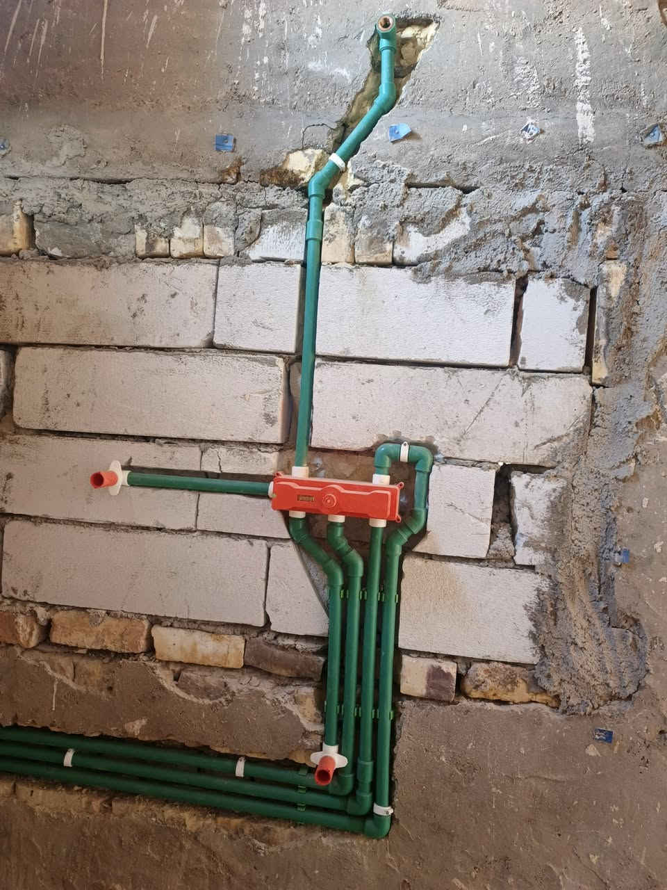 سلام عليكم خلفه تأسيس ماء ومجاري

كهرباء متفرغ حاليا ***********
