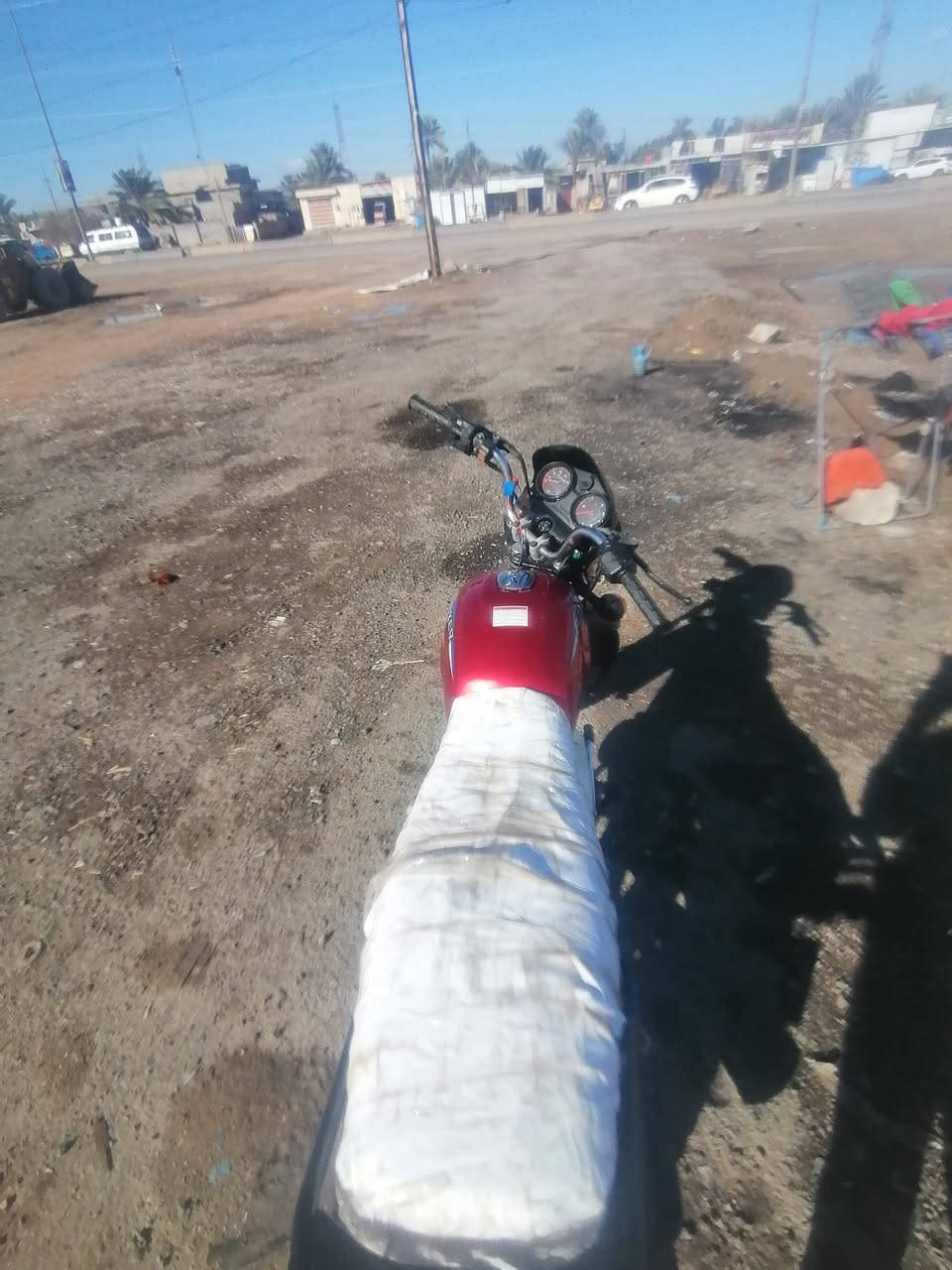 سلام عليكم ورحمة الله وبركاته دراجه بوكسر 2020 محور محرك ايراني 4 اكير دراجه خير من الله كلشي ما ناقصه تجي تشغل وتطلع سعر 475 وبيه مجال حك الجيه عنوان ابو منيصر ضباط الثالث ال مو شراي الا يكسر بحلال العام ورحمله علا والديكم جميعن رقم الهاتف 0788 701 7600 بي وتساب و تصال مفتوح
